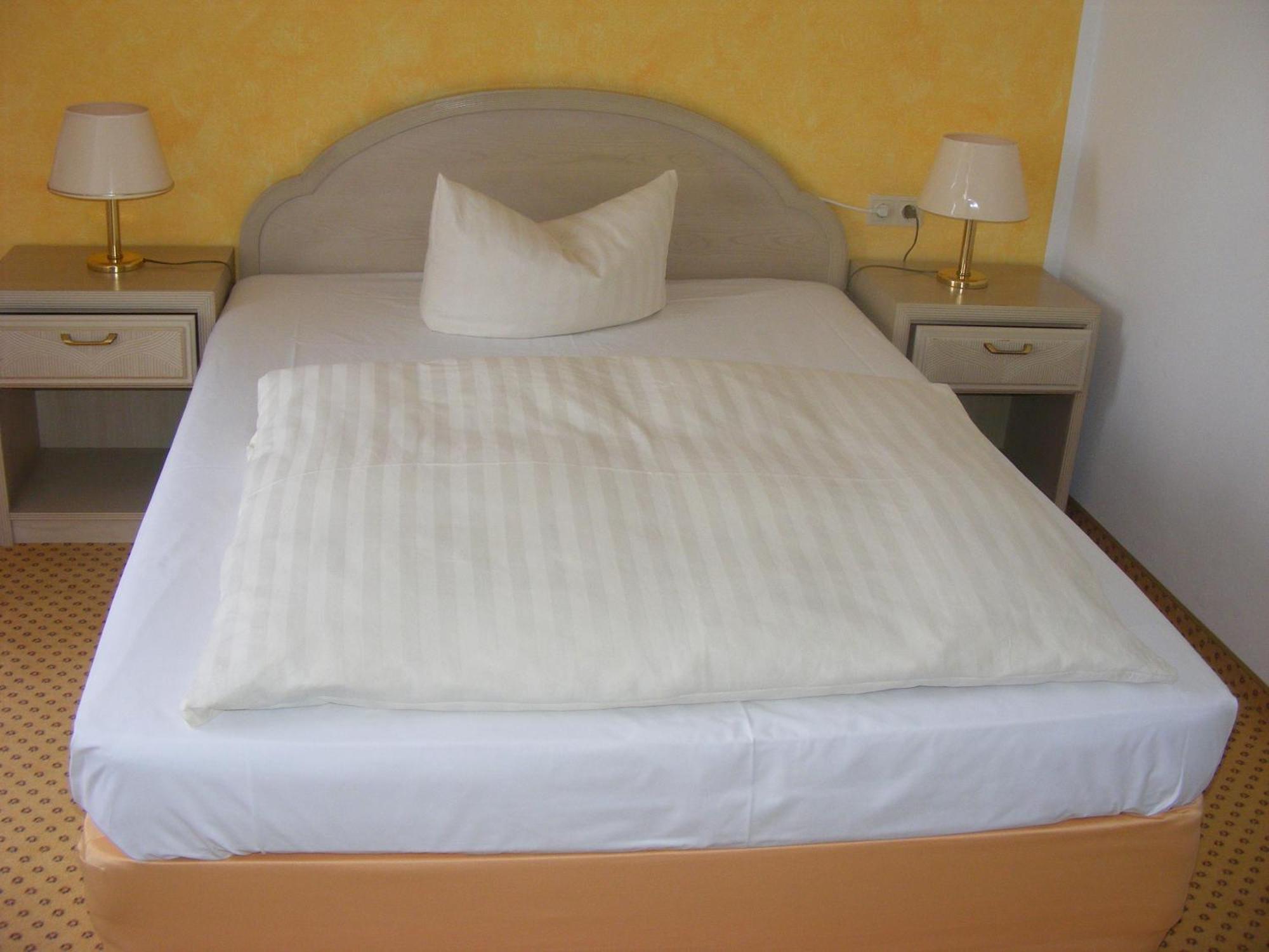 Hotel Schwartze Weimar  Ngoại thất bức ảnh