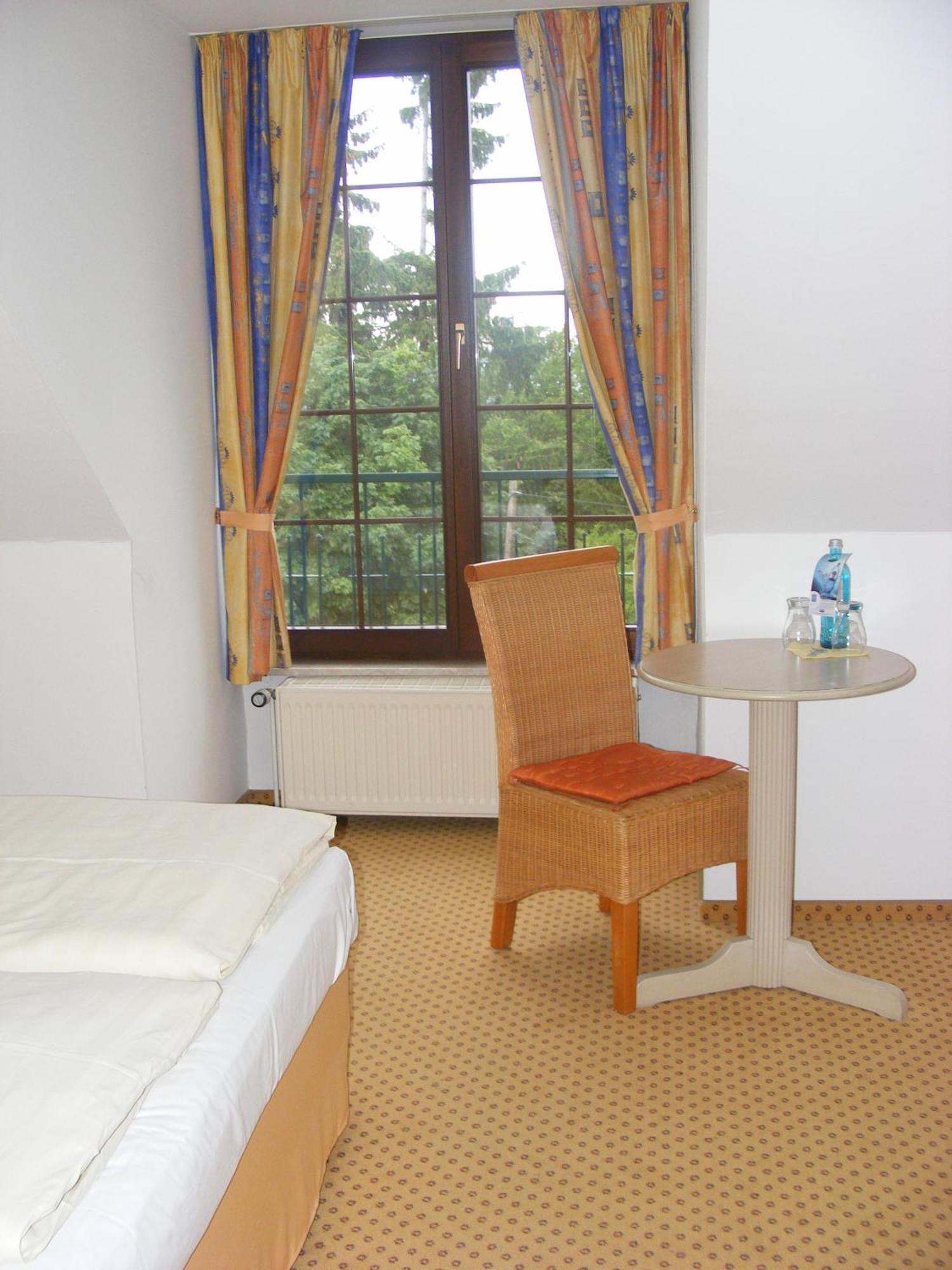 Hotel Schwartze Weimar  Ngoại thất bức ảnh