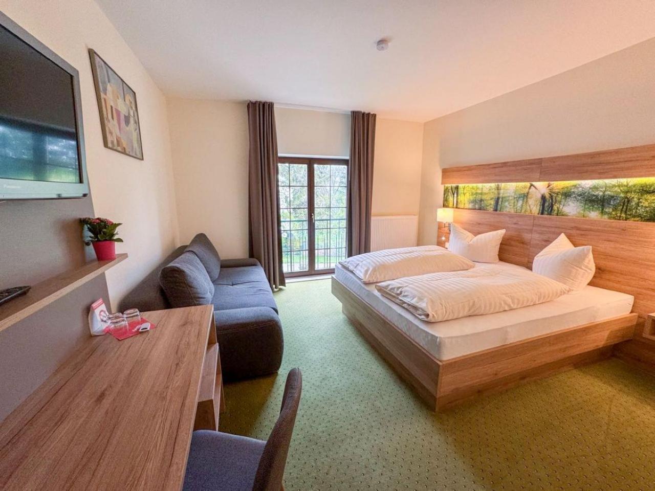 Hotel Schwartze Weimar  Ngoại thất bức ảnh