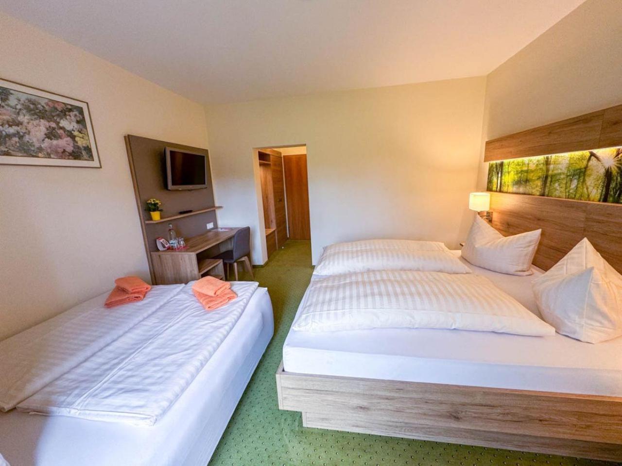 Hotel Schwartze Weimar  Ngoại thất bức ảnh