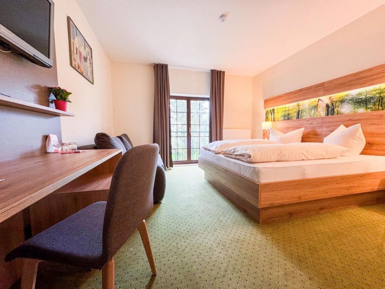 Hotel Schwartze Weimar  Ngoại thất bức ảnh